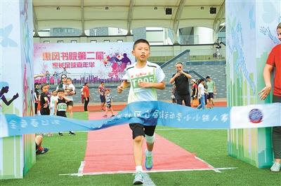 交口街道举办第五届“乡村振兴杯”乒乓球比赛(图1)